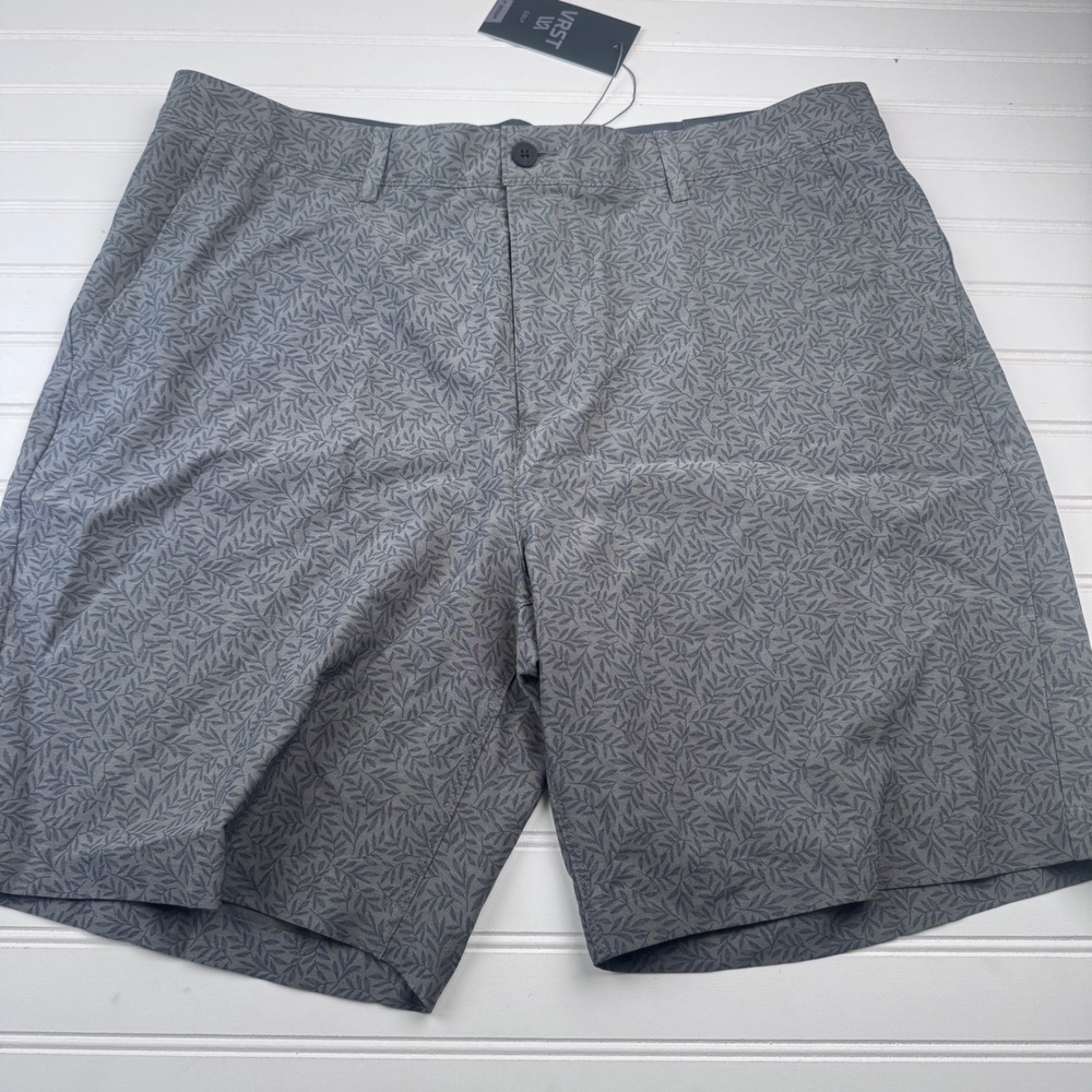 NEW VRST Men's Golf Shorts Flat Front Silver Shadow Leaf Print